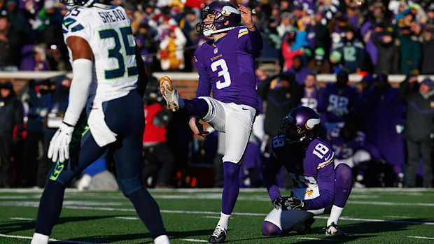 blair walsh missed kick.jpg
